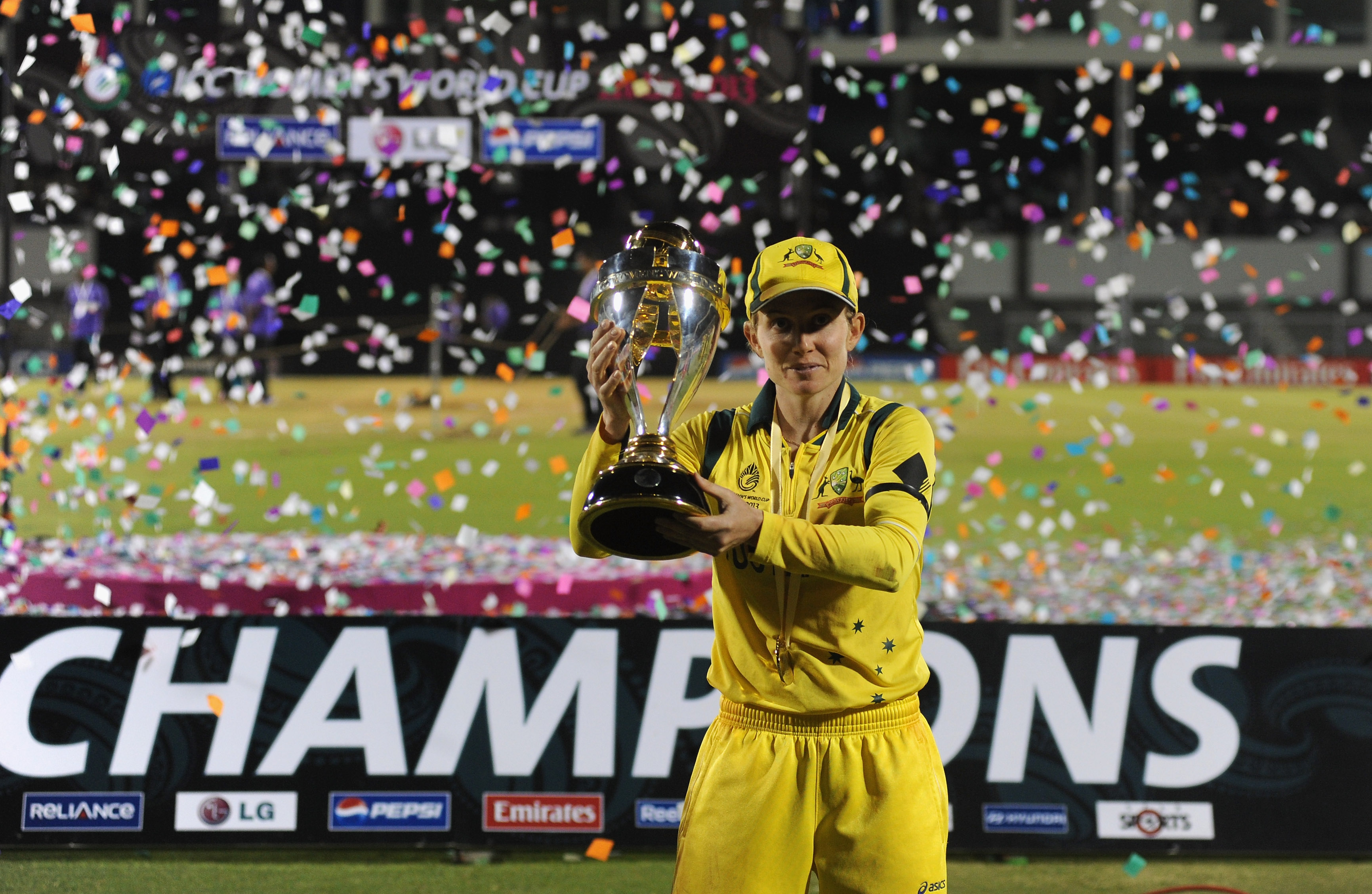 Jodie Fields poses with 2013 Women's World Cup - 161856646 - Pal Pillai, Credit Getty Images - 17 Feb 2013.jpg